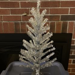 24 Inch Unlit Tinsel Christmas Tree Never Used 