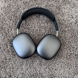 Apple AirPods Max Space Gray