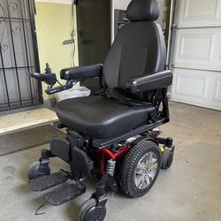 Quantum Edge Power Wheelchair