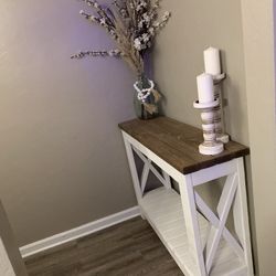 Entry Way Table 