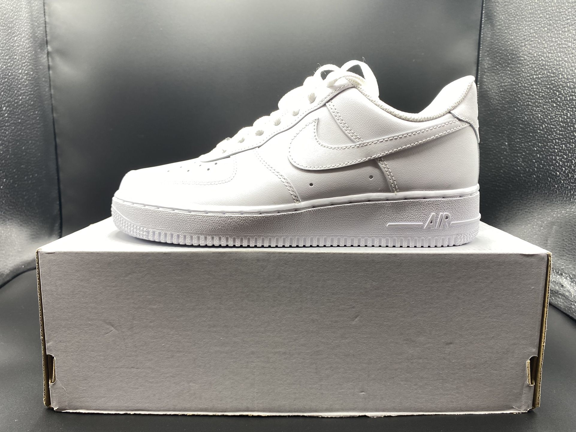 Original box and receipt, never worn Nike Air Force 1 High for Sale in  Laguna Niguel, CA - OfferUp