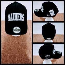 LAS VEGAS RAIDERS NFL FOOTBALL 🏈 SNAPBACK HAT. 
