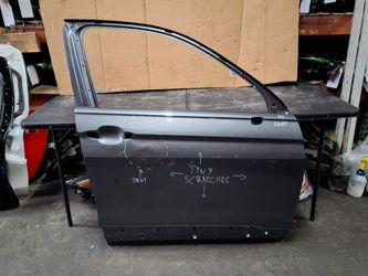2018-2019-2020-2021-2022-2023-2024 VOLKSWAGEN TIGUAN RIGHT SIDE FRONT DOOR OEM USED #12078