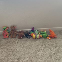 Set Of Eight Beanie Babies