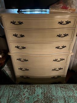 3pc Vintage Dresser, Mirror and Chest