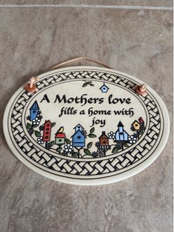 Vintage Trinity Pottery "A Mother's Love Fills A Home With Joy" Made in USA