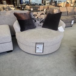 Oversized Round Swivel Chair