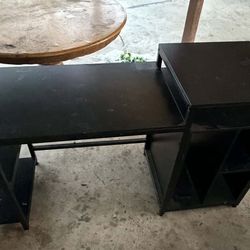 Desk good condition