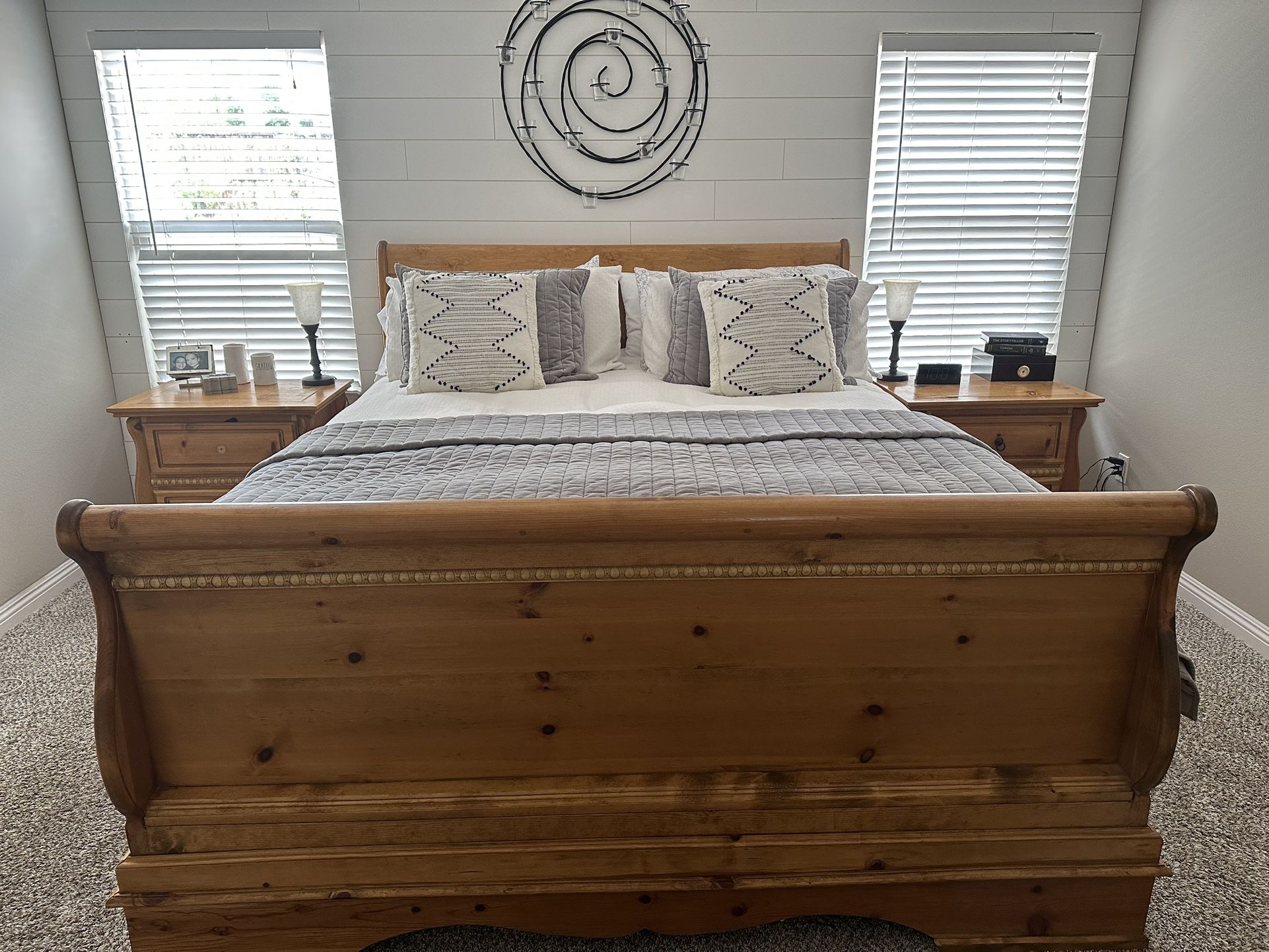 California King Honey Oak Bedroom Set