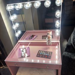 Impressions Vanity Table With  Mirror 