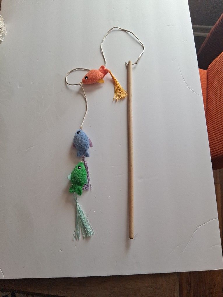 Cute Cat Toy With 3 Fish On The Line :)