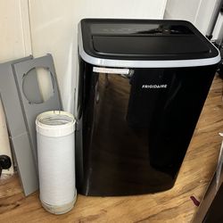 Frigidaire 14,000 btu’s portable AC with window kit deep cleaned