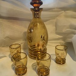 Vintage Amber And Gold Decanter W/glasses