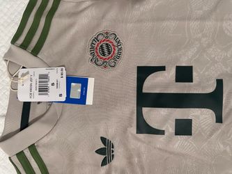 Original xs adidas kid jersey