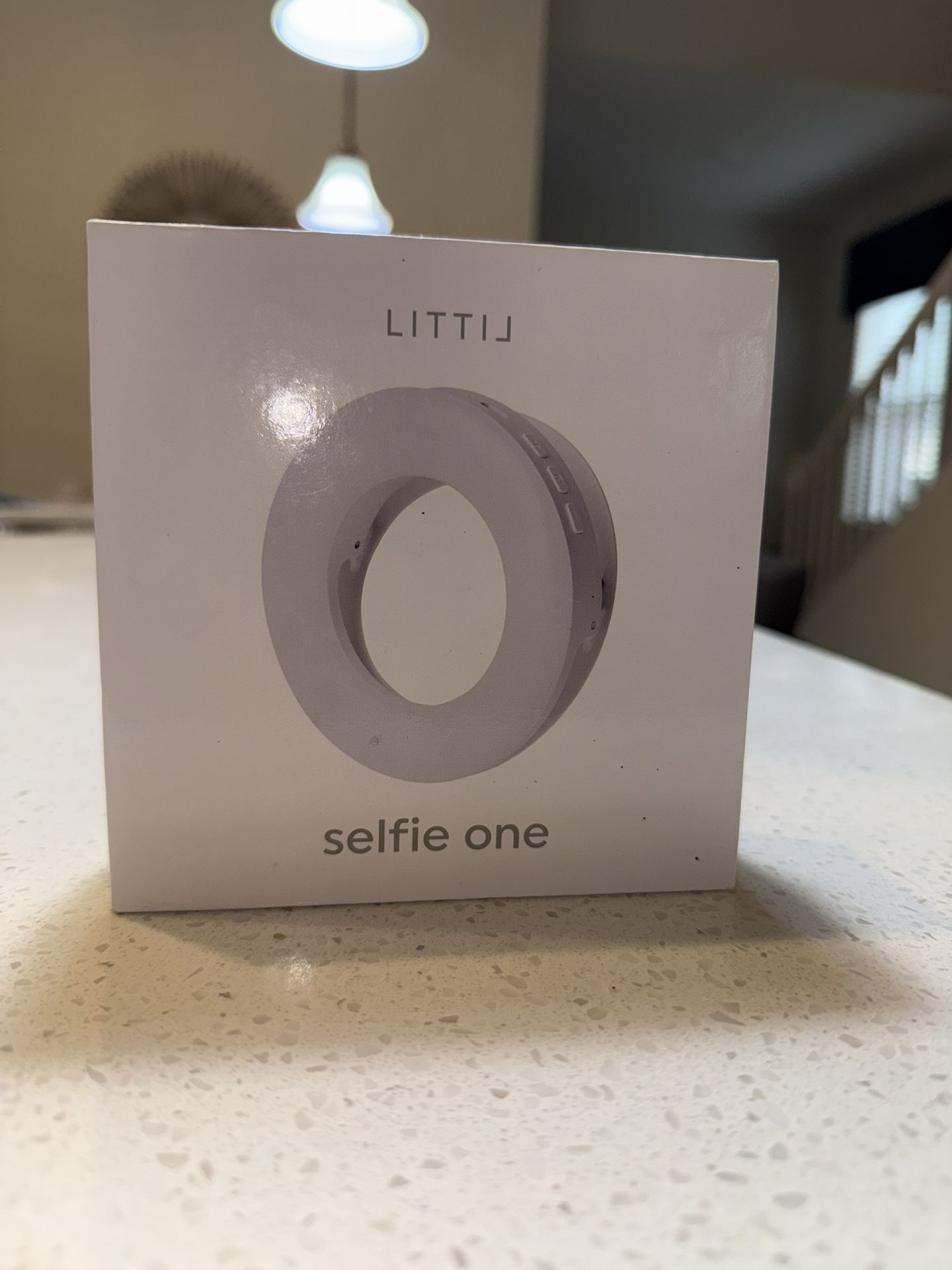 LITTIL RING LIGHT SELFIE ONE