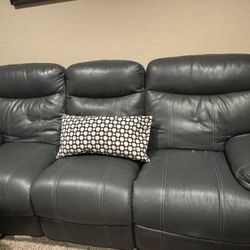 Grey/green Couch
