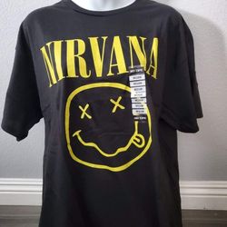 T-shirt 👕 Medium Size