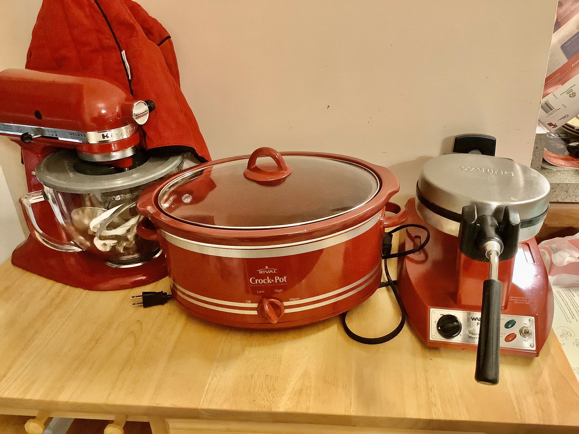 Kitchen aid with cover with attachments, crock pot, waring griddle , if you love red