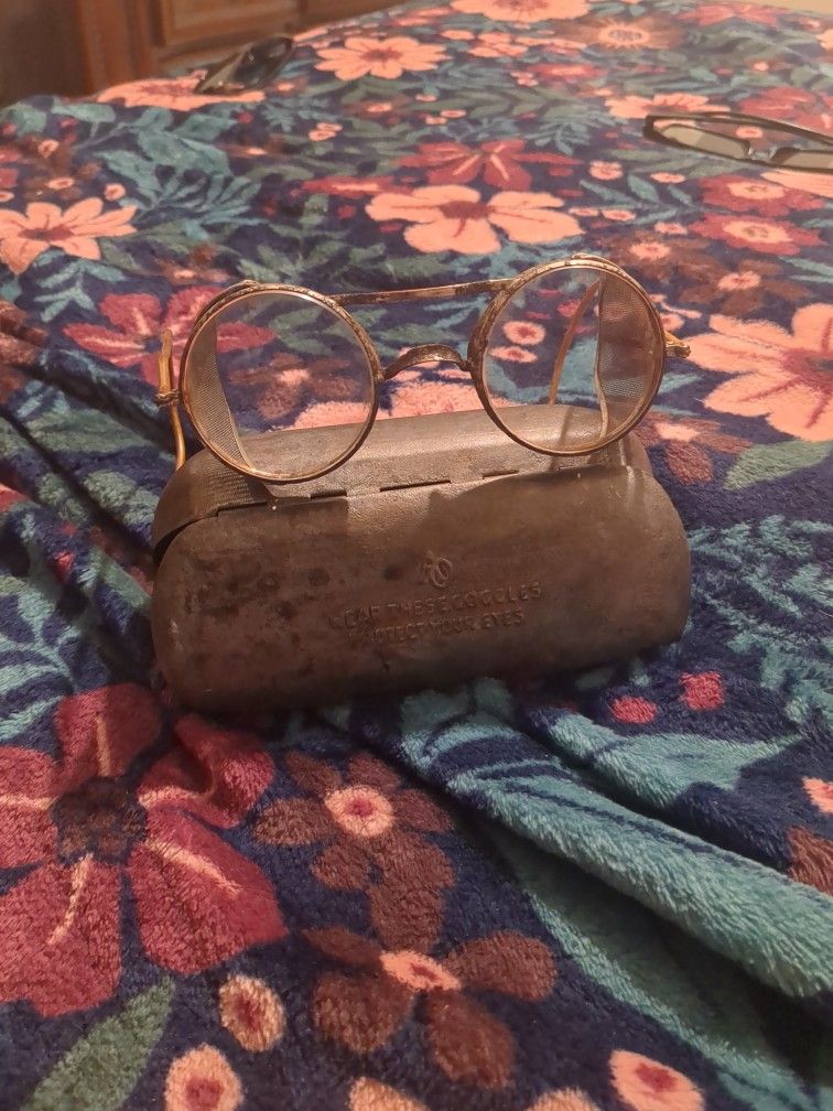 antique safety glasses late 19th centery