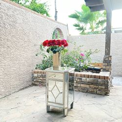 1 Mirrored Nightstand/Side Table