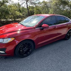 2020 Ford Fusión ( Very Clean Car )
