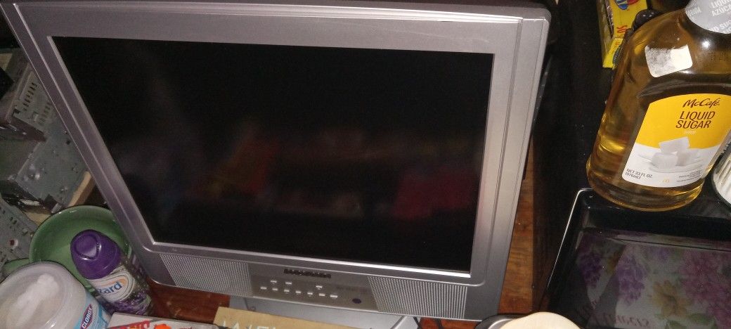 Perfect Looking And Working Sylvania Dvd/CD Built In T.v