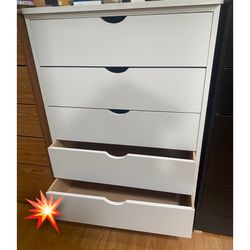 Dresser No Knobs