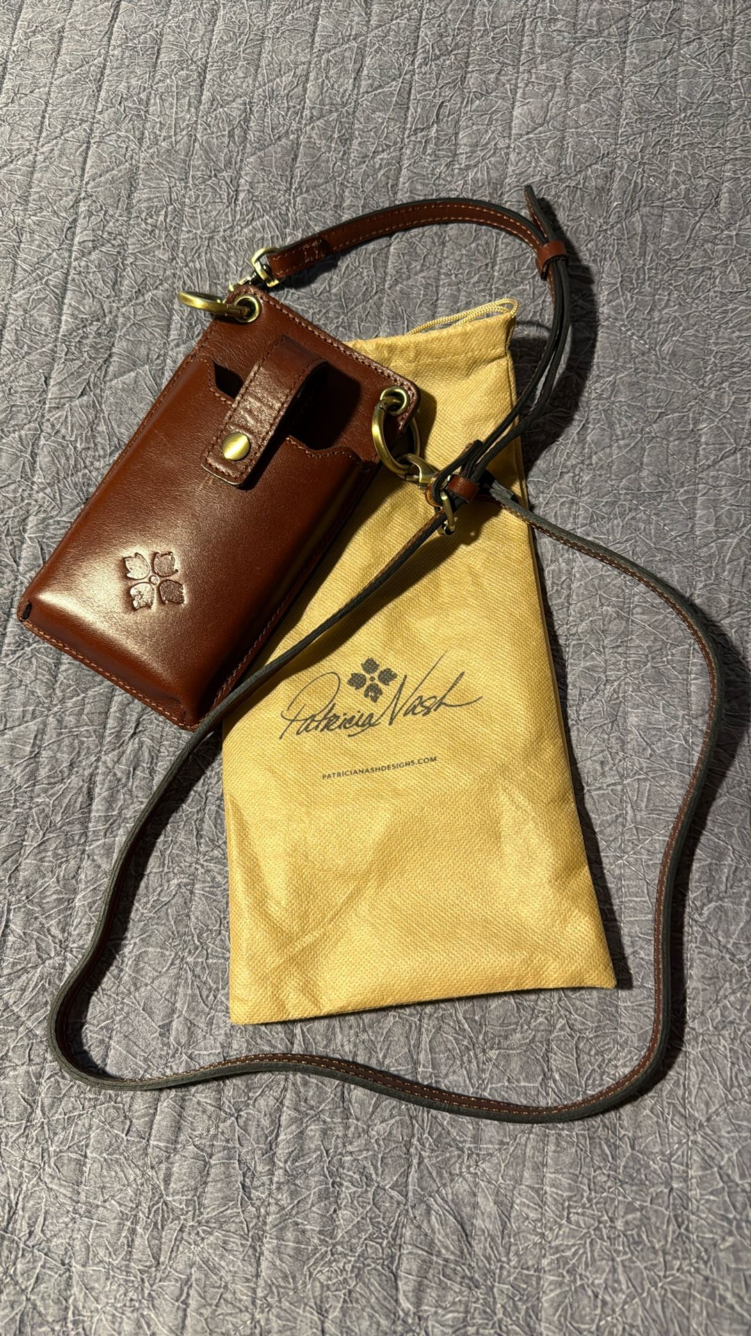 Patricia Nash Phone Wallet