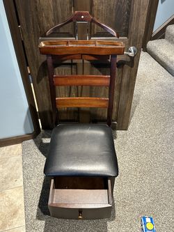 Antique Vintage Butlers Valet Chair (See Pics)