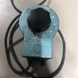 Variable Transformer 120 Volts In 0- 120/140 Volts Out