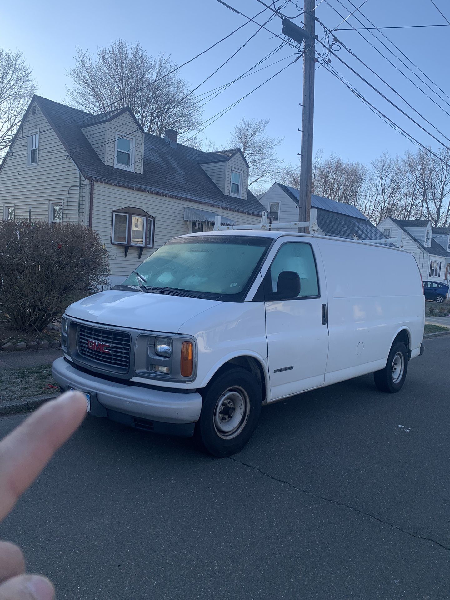 2002 cargo Van GMC Savana 2500