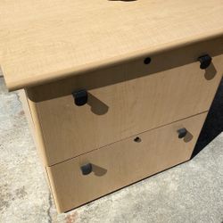 File cabinet 