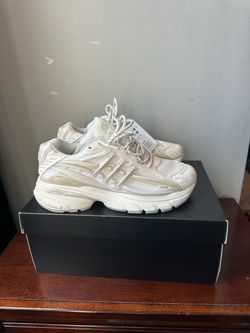 Adidas Pharrell Williams jellyfish