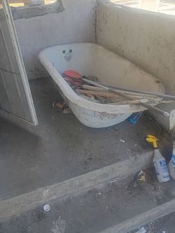 Tub