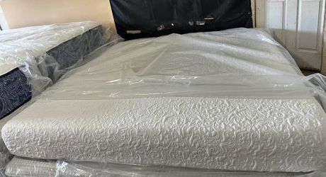 King Size Mattress (Colchón King Size)