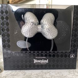 Swarovski Crystal Minnie Mouse Ears NIB Disneyland 60th Anniversary Diamond Celebration