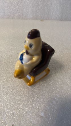 Vintage Chick in Chair Salt & Pepper Shaker Set Anthropomorphic Bird w/stoppers