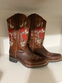 Women Boots 7.5