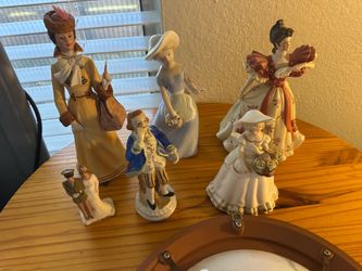 Statues / Figurines take all for $10
