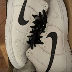 Nike dunk hi
