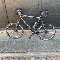 Yukon Giant Mountain Bike 