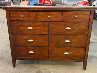 Wood Dresser with 9 Drawers