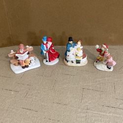 $10 Figurines 4  Pieces 
