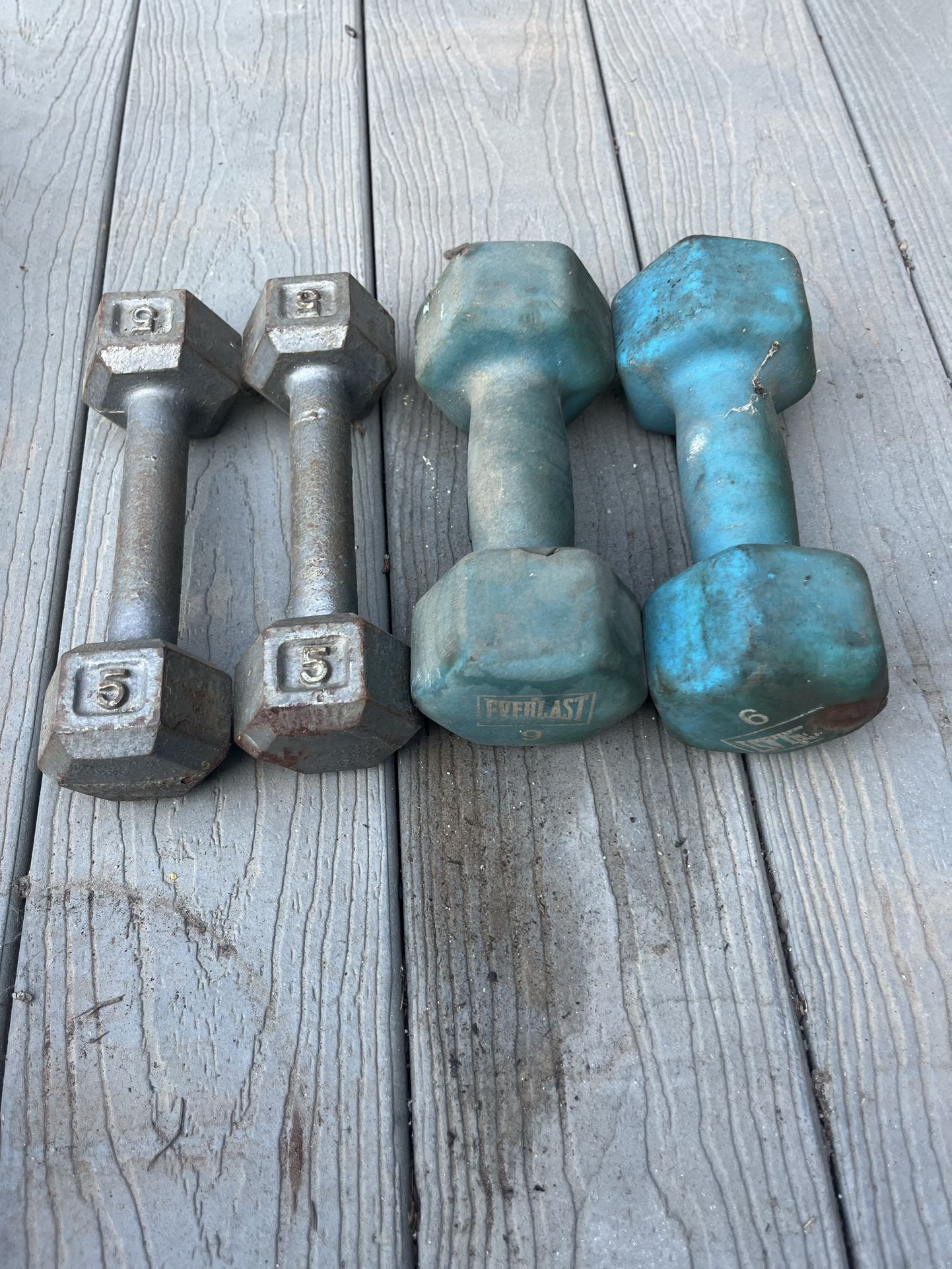 Dumbbell 4 Piece For $10