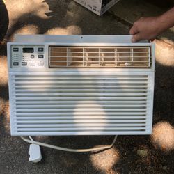 Air Conditioner In Box With remote 
