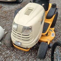 Cub Cadet Riding Mower 