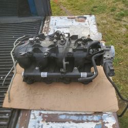 OEM  6.0L  INTAKE MANIFOLD 