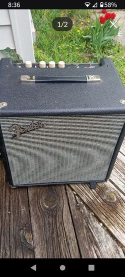 Fender Rumble bass amp.