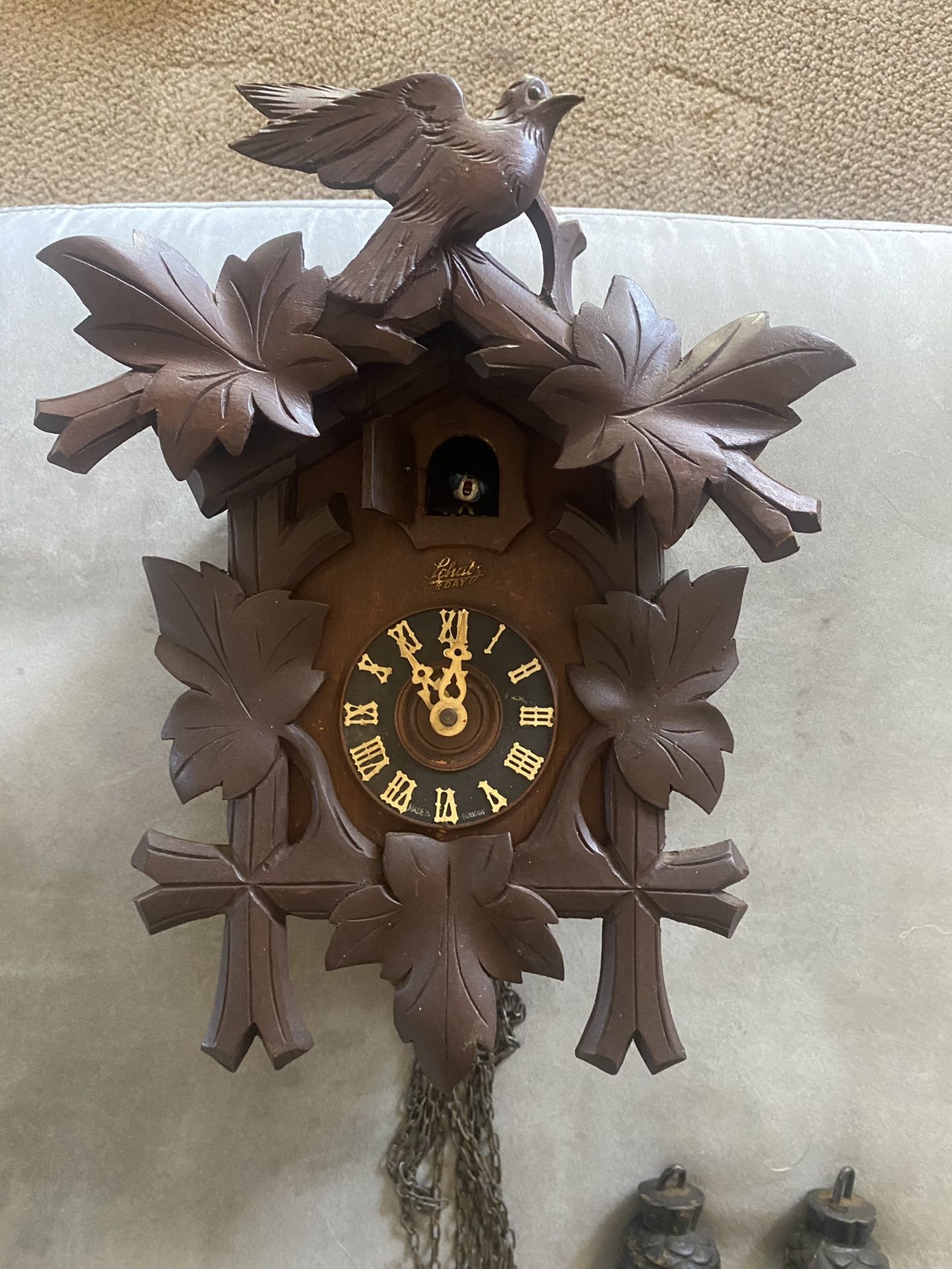 German Black Forest made Schatz Linden Wood Day Cuckoo Clock