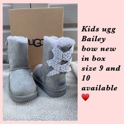 Ugg Kids Bailey Bow Size 9 And 10 Available New In Box $95 🙅🏻‍♀️ Firm Pick Up Only Cash Or Zelle 